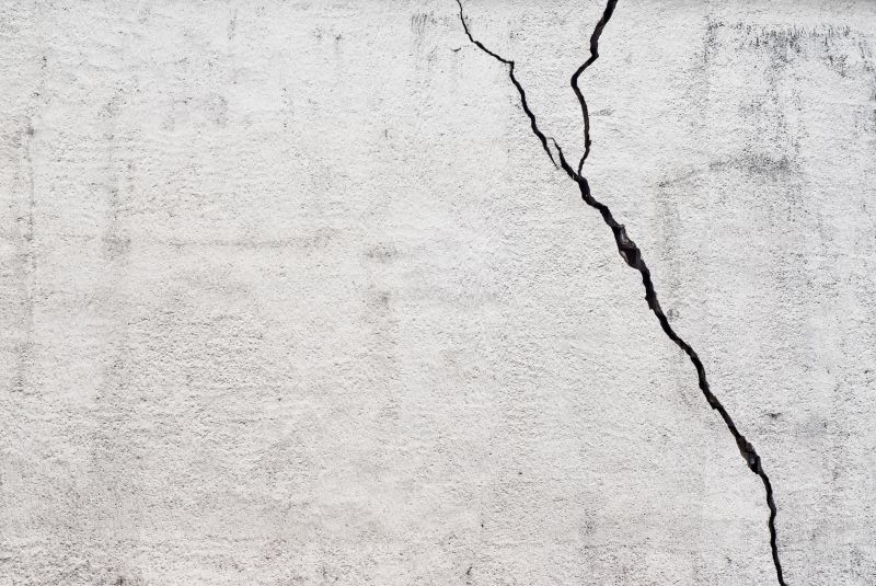 Cracked Concrete Repair in Des Moines, IA